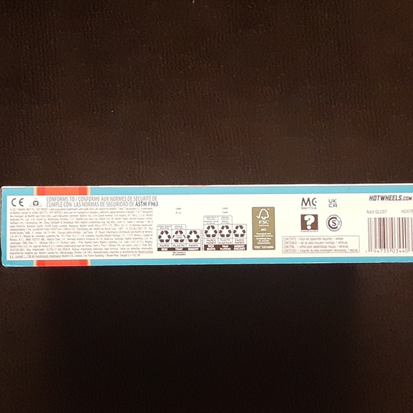 Track Builder Unlimited Stunt Set - Picture 4 of 6